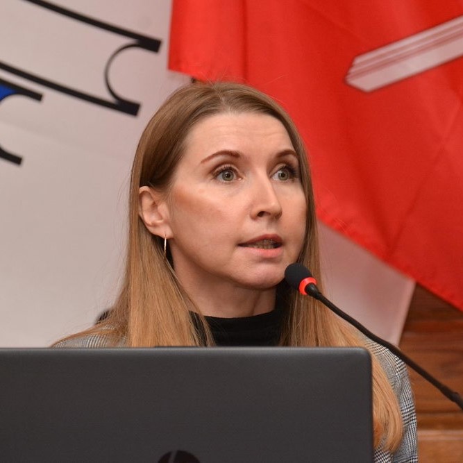 Домбровская Анна Юрьевна