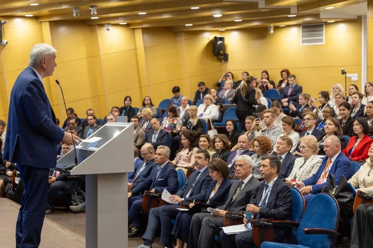 Ректор РГУ СоцТех принял участие в деловой программе VI Международной олимпиады по финансовой безопасности