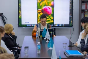 Эксперт в области креативных индустрий провёл воркшоп по использованию AI в журналистике для студентов РГУ СоцТех