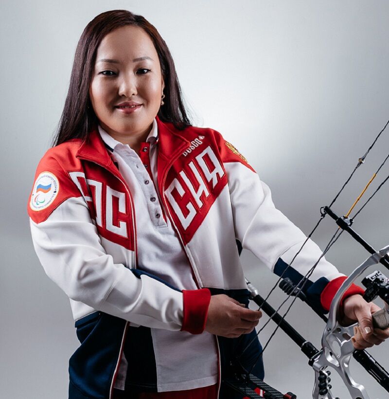 содействует поиску работы, отвечающей получаемой специальности и индивидуальным запросам студента, оказывает комплексную поддержку карьерного развития студентам и выпускникам РГУ СоцТех.